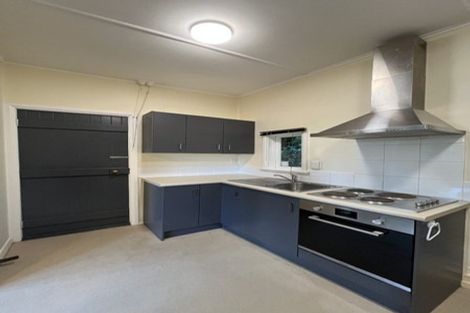 Photo of property in 325 Grays Road, Pauatahanui, Porirua, 5381