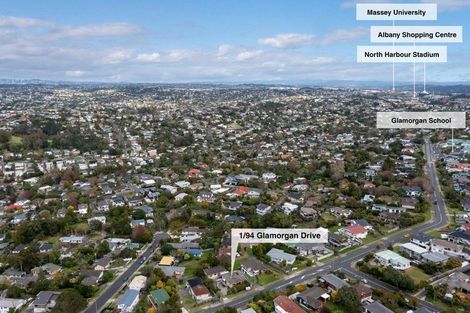 Photo of property in 1/94 Glamorgan Drive, Torbay, Auckland, 0630