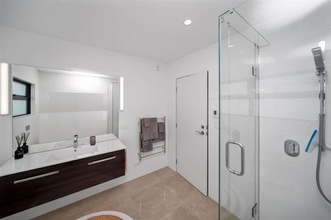 Photo of property in 2/86 Hurlstone Drive, Waiwhakaiho, New Plymouth, 4312