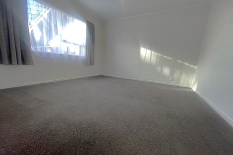 Photo of property in 4/318 Te Atatu Road, Te Atatu South, Auckland, 0610