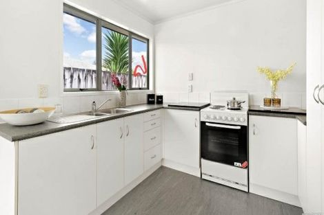 Photo of property in 12 Josie Lane, Manurewa, Auckland, 2102