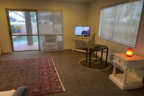 Photo of property in 38 Hattaway Avenue, Bucklands Beach, Auckland, 2012