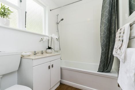 Photo of property in 147 Cockayne Road, Khandallah, Wellington, 6035