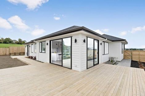 Photo of property in 20 Jeroboam Loop, Kumeu, 0810