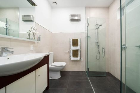 Photo of property in 45a Kirton Drive, Riverstone Terraces, Upper Hutt, 5018
