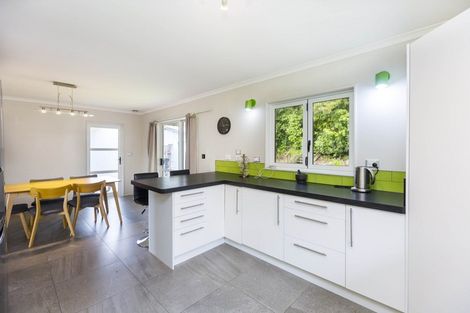 Photo of property in 22 Bridge Road, Birchville, Upper Hutt, 5018