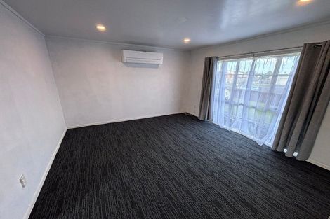 Photo of property in 19 Tonson Place, Weymouth, Auckland, 2103