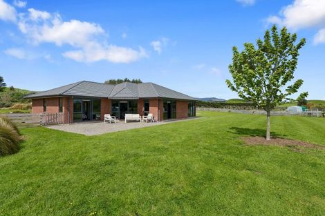 Photo of property in 40 Kristin Place, Manakau, Levin, 5573