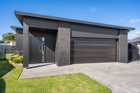 Photo of property in 2 Tupeia Lane, Tikipunga, Whangarei, 0112