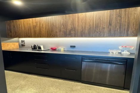 Photo of property in 12a Saint Hill Lane, Havelock North, 4130