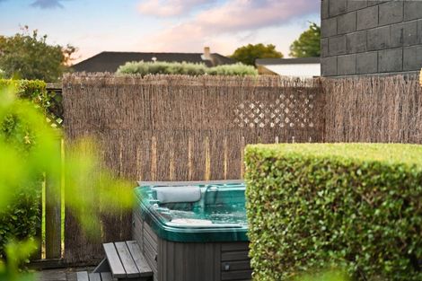 Photo of property in 6 Tudor Crescent, Chedworth, Hamilton, 3210