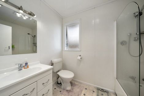 Photo of property in 44 Momona Street, Wainuiomata, Lower Hutt, 5014