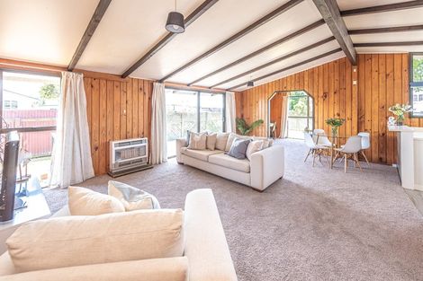 Photo of property in 33 Tongariro Street, Castlecliff, Whanganui, 4501