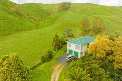 Photo of property in 447 Hinemoa Valley Road, Kaitawa, Pahiatua, 4981