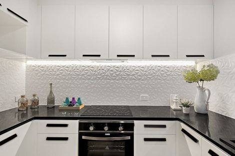 Photo of property in 7 Karamu Street, Te Atatu Peninsula, Auckland, 0610