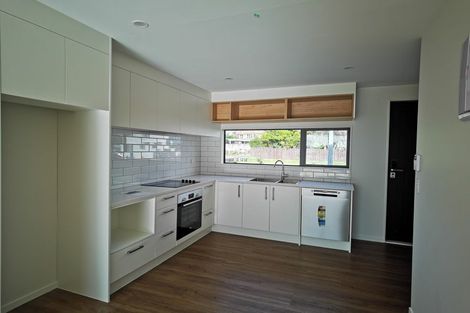 Photo of property in 150b Chivalry Road, Glenfield, Auckland, 0629