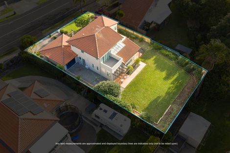 Photo of property in 68 Marina View Drive, West Harbour, Auckland, 0618