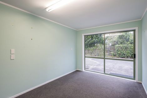 Photo of property in 4 Graham Grove, Waikanae, 5036