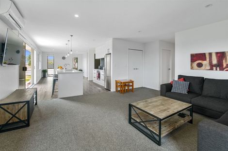 Photo of property in 120 The Boulevard, Papamoa Beach, Papamoa, 3118