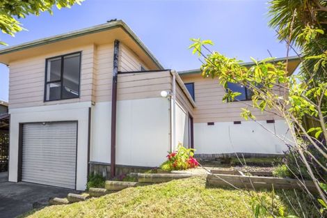 Photo of property in 29 Almora View, Ascot Park, Porirua, 5024