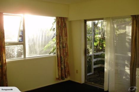 Photo of property in 53 Henderson Valley Road, Henderson, Auckland, 0612