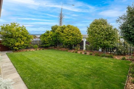 Photo of property in 408 Main North Road, Redwood, Christchurch, 8051