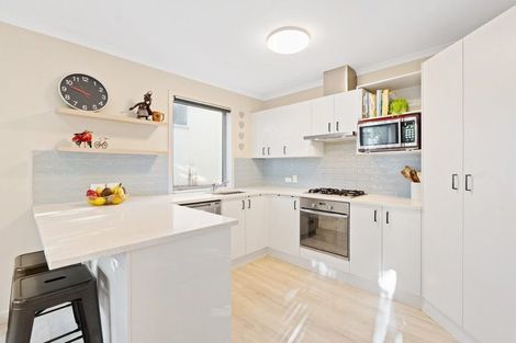 Photo of property in 4b Voyager Drive, Gulf Harbour, Whangaparaoa, 0930