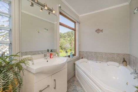 Photo of property in 1246 Whangapoua Sh25 Road, Te Rerenga, Coromandel, 3582