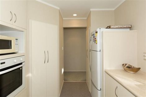 Photo of property in 188a Devonport Road, Tauranga, 3110