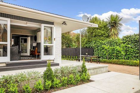 Photo of property in 2/15a Bennett Street, Saint Albans, Christchurch, 8052