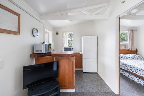 Photo of property in 11 Ringer Avenue, Matapouri, Whangarei, 0173