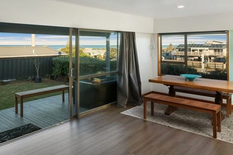 Photo of property in 43 Hanlen Avenue, Waihi Beach, 3611