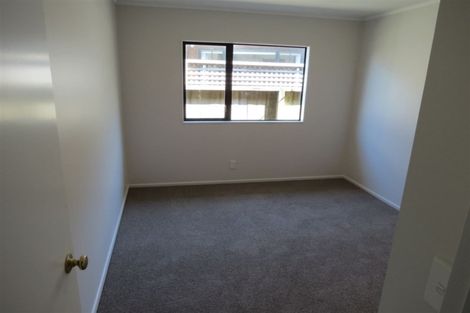 Photo of property in 8 Marjory Close, Broadmeadows, Wellington, 6035