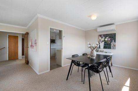Photo of property in 1/6 Reydon Place, Cockle Bay, Auckland, 2014
