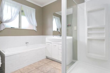 Photo of property in 23a Bowen Street, Cambridge, 3434