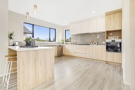 Photo of property in 8 Paiaka Place, Rototuna North, Hamilton, 3210