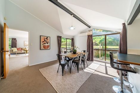 Photo of property in 14 Cullen Place, Tawa, Wellington, 5028