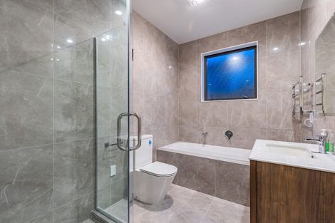 Photo of property in 7 Ropere Street, Kumeu, 0810