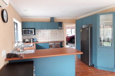 Photo of property in 31 Belcoo Crescent, East Tamaki, Auckland, 2013