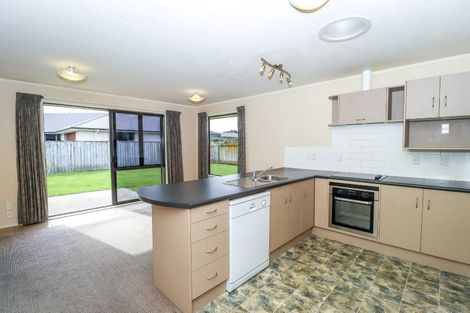 Photo of property in 17 Meridian Grove, Kelvin Grove, Palmerston North, 4414