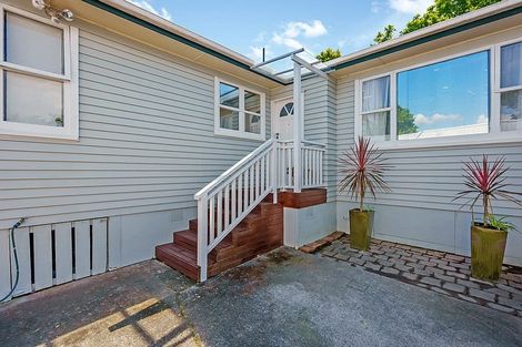 Photo of property in 3/14 Orchid Place, Te Atatu South, Auckland, 0610