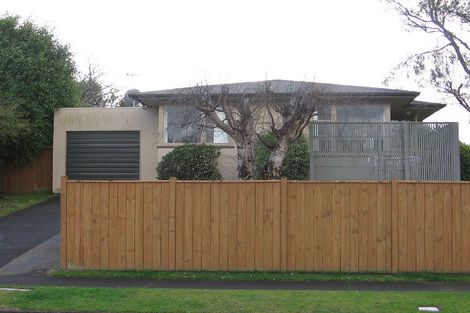 Photo of property in 32 Epsom Road, Hokowhitu, Palmerston North, 4410