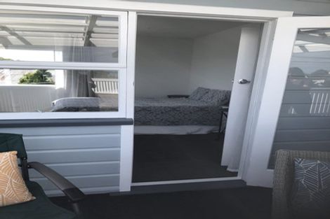 Photo of property in 109 Beachville Road, Redcliffs, Christchurch, 8081