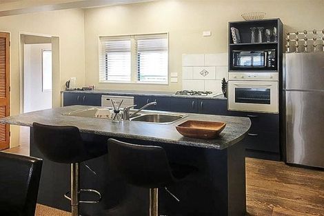 Photo of property in 603 Marine Parade, Napier South, Napier, 4110