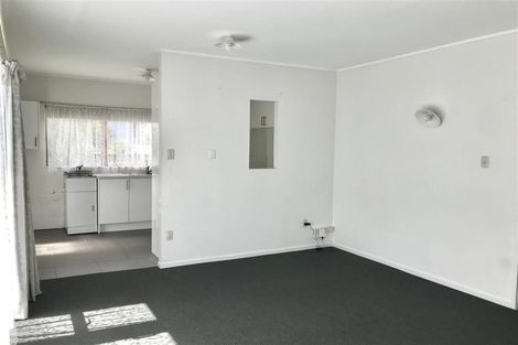 Photo of property in 8/762 Beach Road, Browns Bay, Auckland, 0630