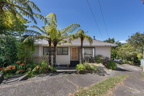Photo of property in 11a Hillary Street, Tawa, Wellington, 5028