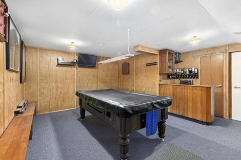 Photo of property in 16 Ordley Grove, Tawa, Wellington, 5028