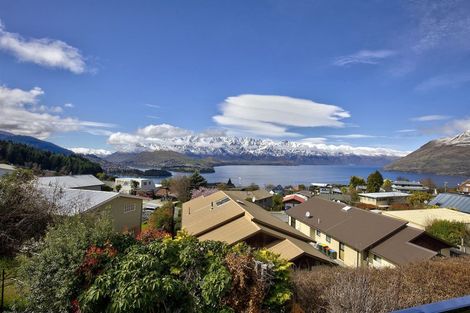 Photo of property in 21b Avalon Crescent, Fernhill, Queenstown, 9300