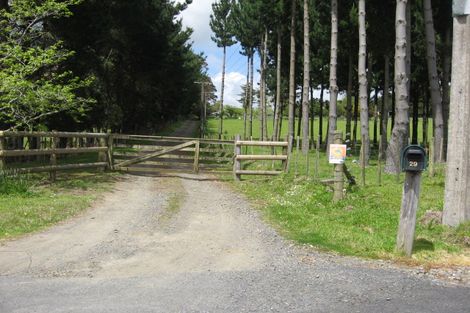 Photo of property in 29 Annett Road, Kumeu, 0891