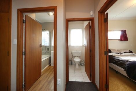 Photo of property in 213 Mcleod Street, Camberley, Hastings, 4120